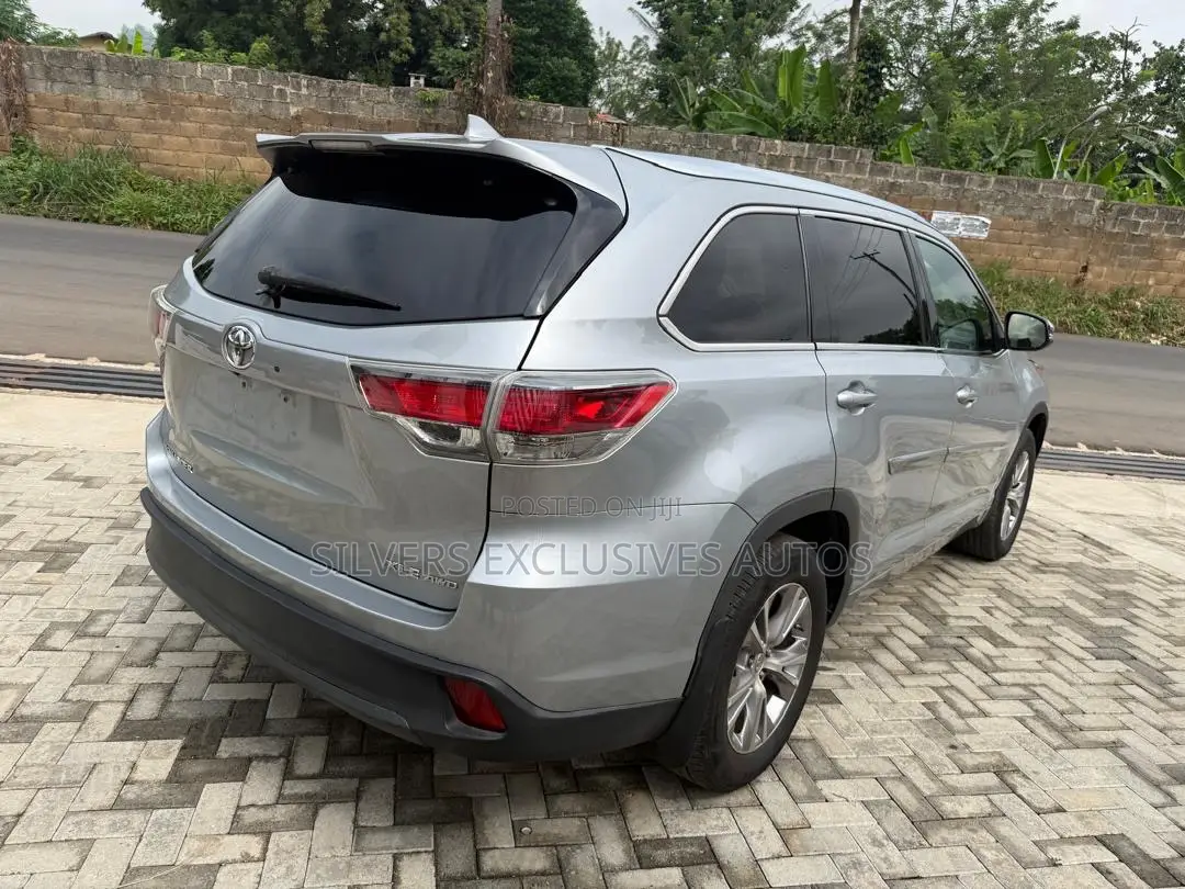 Toyota Highlander 2016 Silver