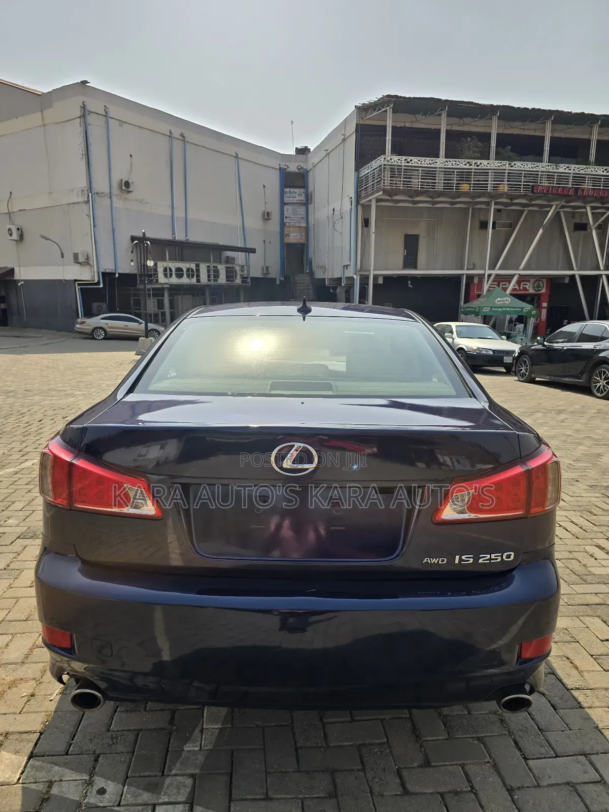 Lexus IS 2011 Blue