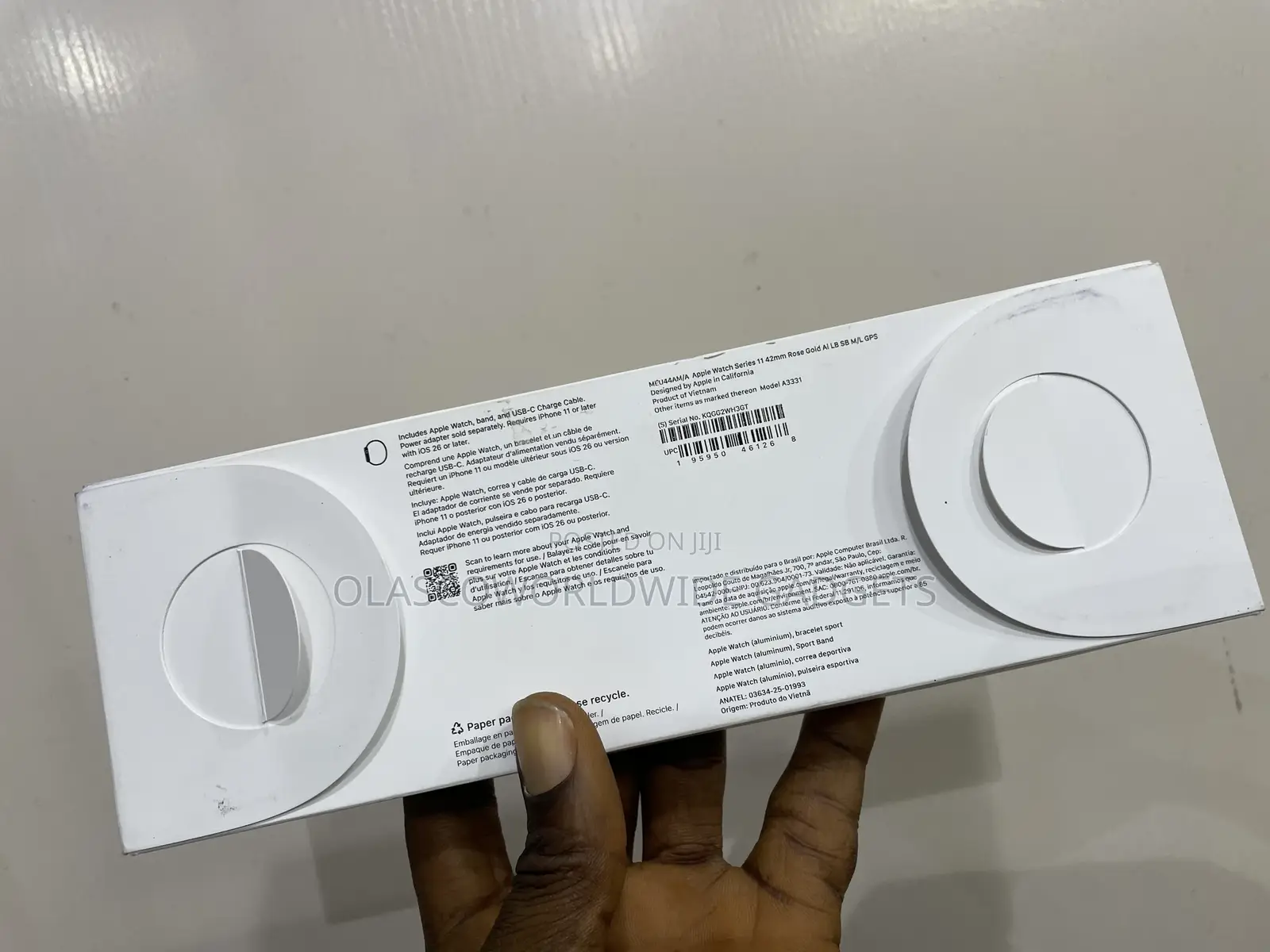 Brand New Apple Watch Series 11 42mm Gold