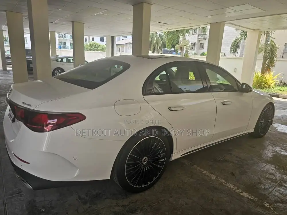 Mercedes-Benz E350 2024 White
