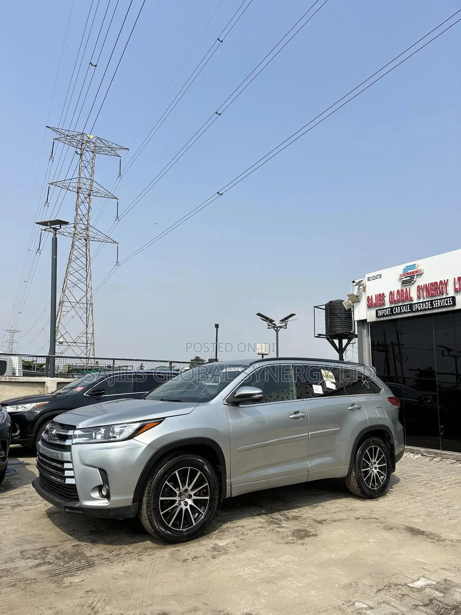 Toyota Highlander SE 4x4 V6 (3.5L 6cyl 8A) 2018 Silver