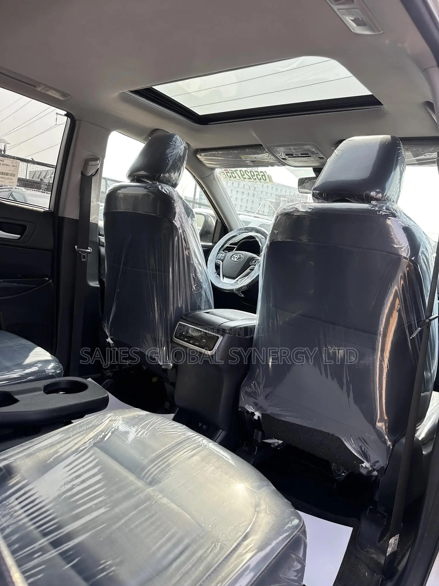 Toyota Highlander SE 4x4 V6 (3.5L 6cyl 8A) 2018 Silver