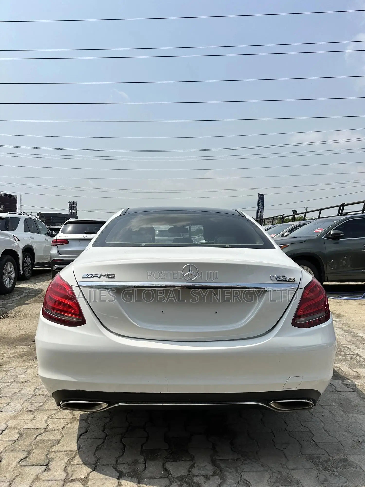 Mercedes-Benz C300 Luxury 4dr AWD 4Matic Sedan (2.0L 4cyl 7A) 2015