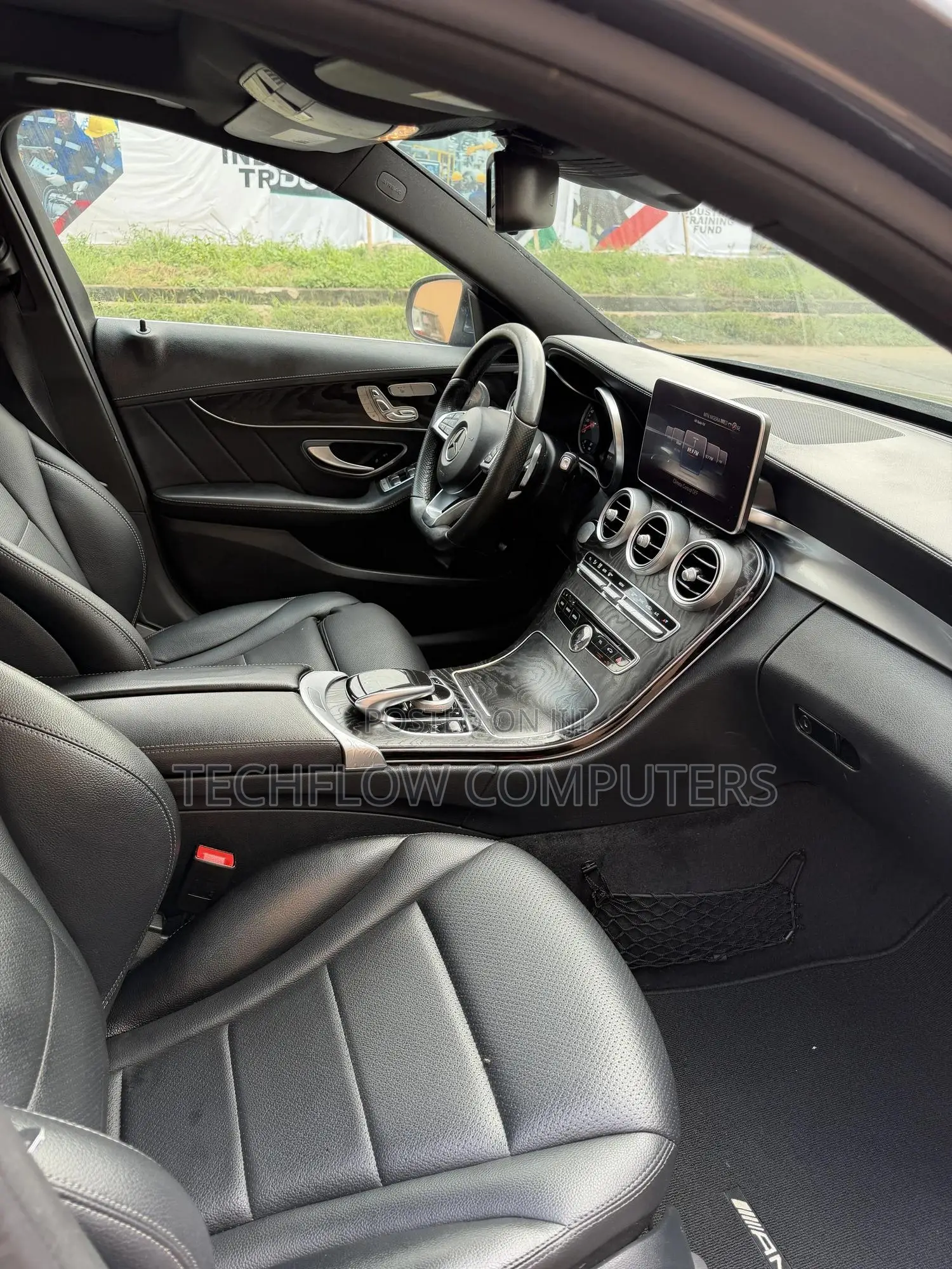Mercedes-Benz C300 Sport 4dr AWD 4Matic Sedan (2.0L 4cyl 7A) 2015 Gray