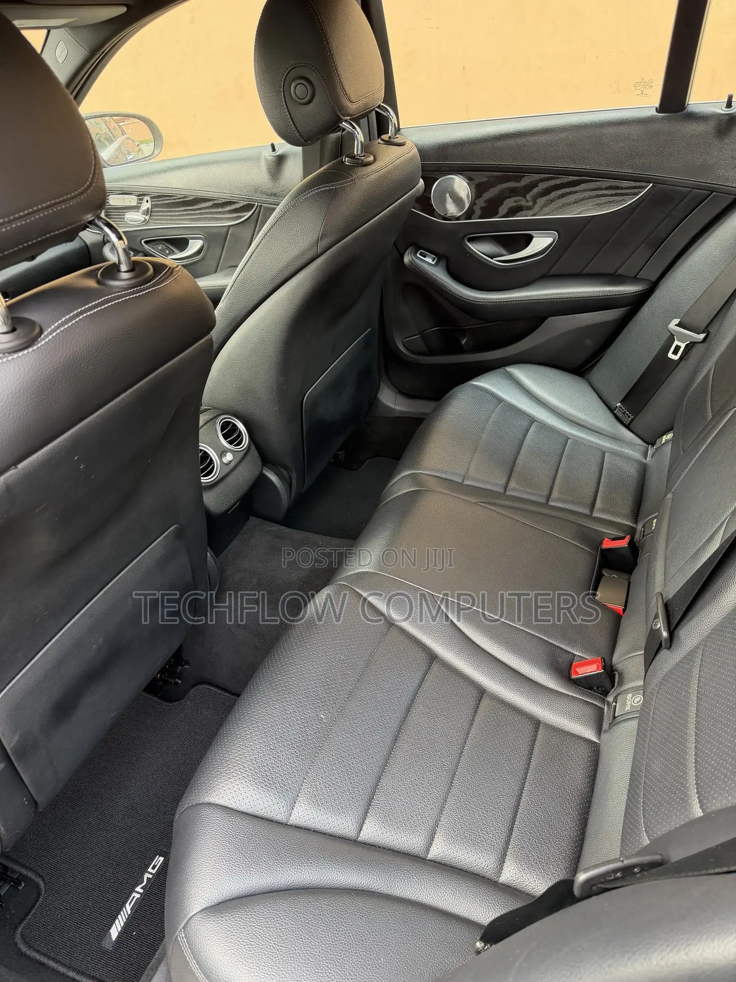Mercedes-Benz C300 Sport 4dr AWD 4Matic Sedan (2.0L 4cyl 7A) 2015 Gray