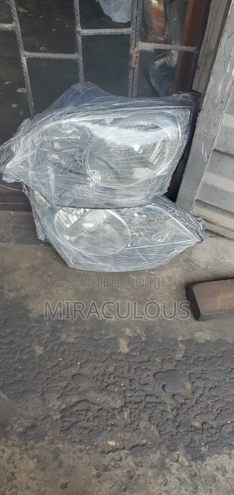 Headlight Saturn Vue 2010 Model Set