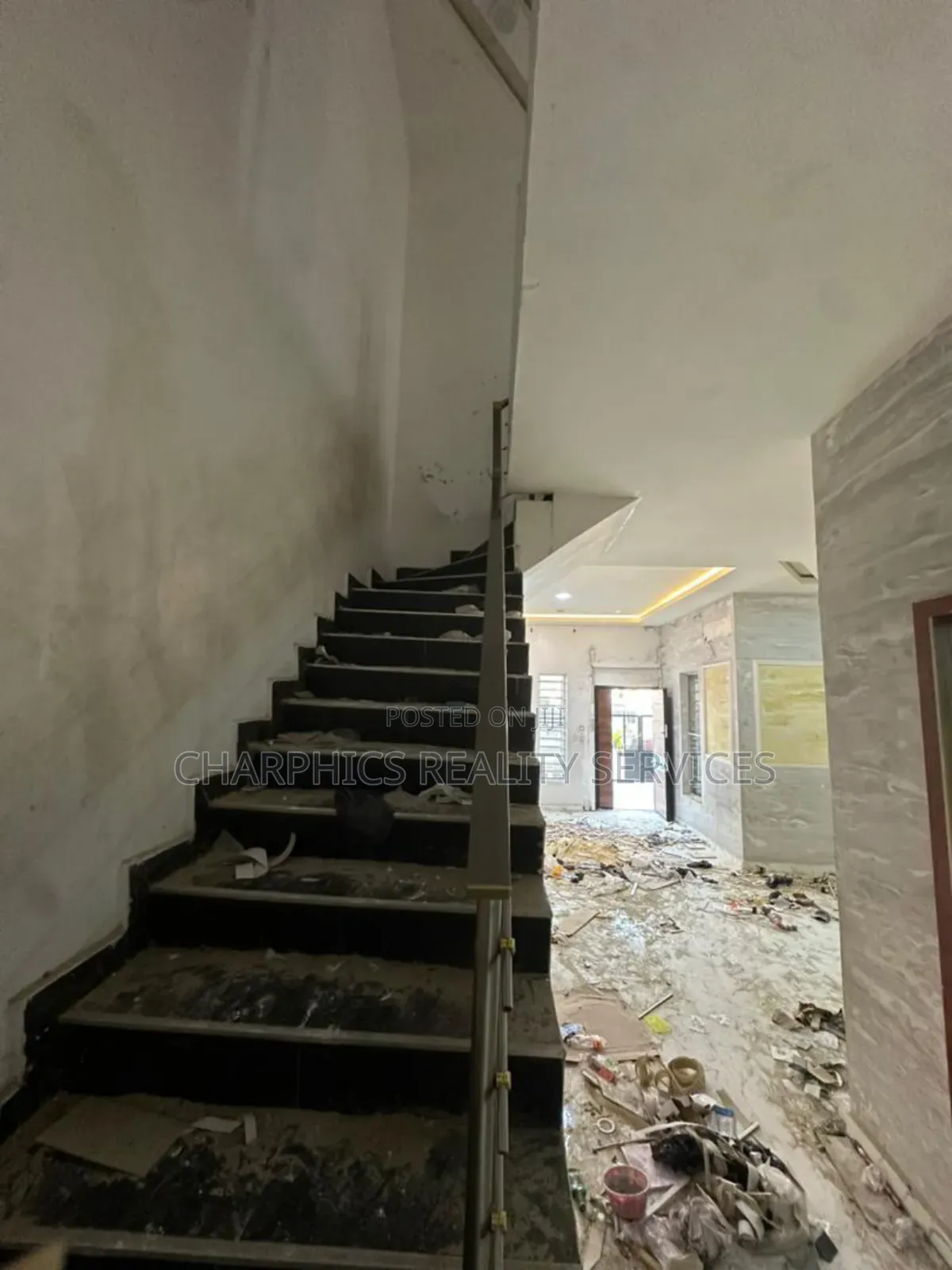 4bdrm Duplex in Ikota for rent