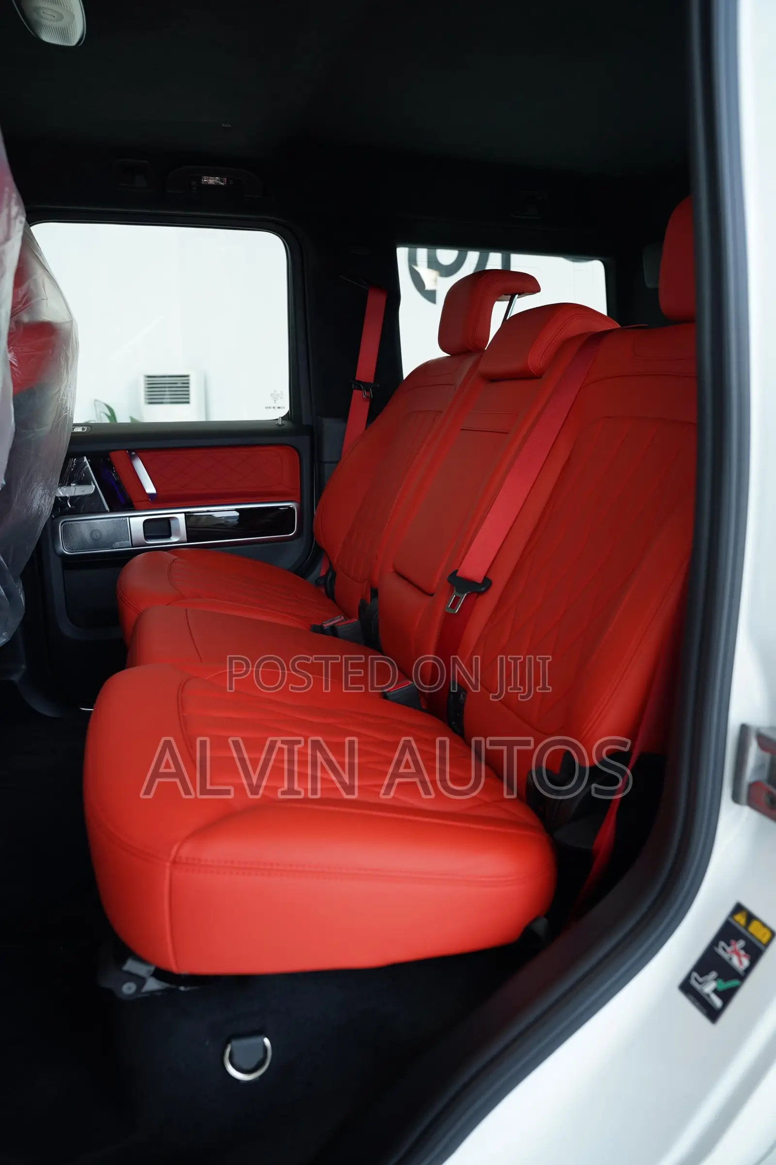 New Mercedes-Benz G-Class 2025 White