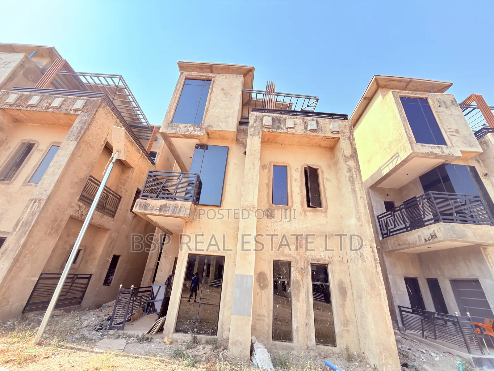 4bdrm Duplex in Kado for sale