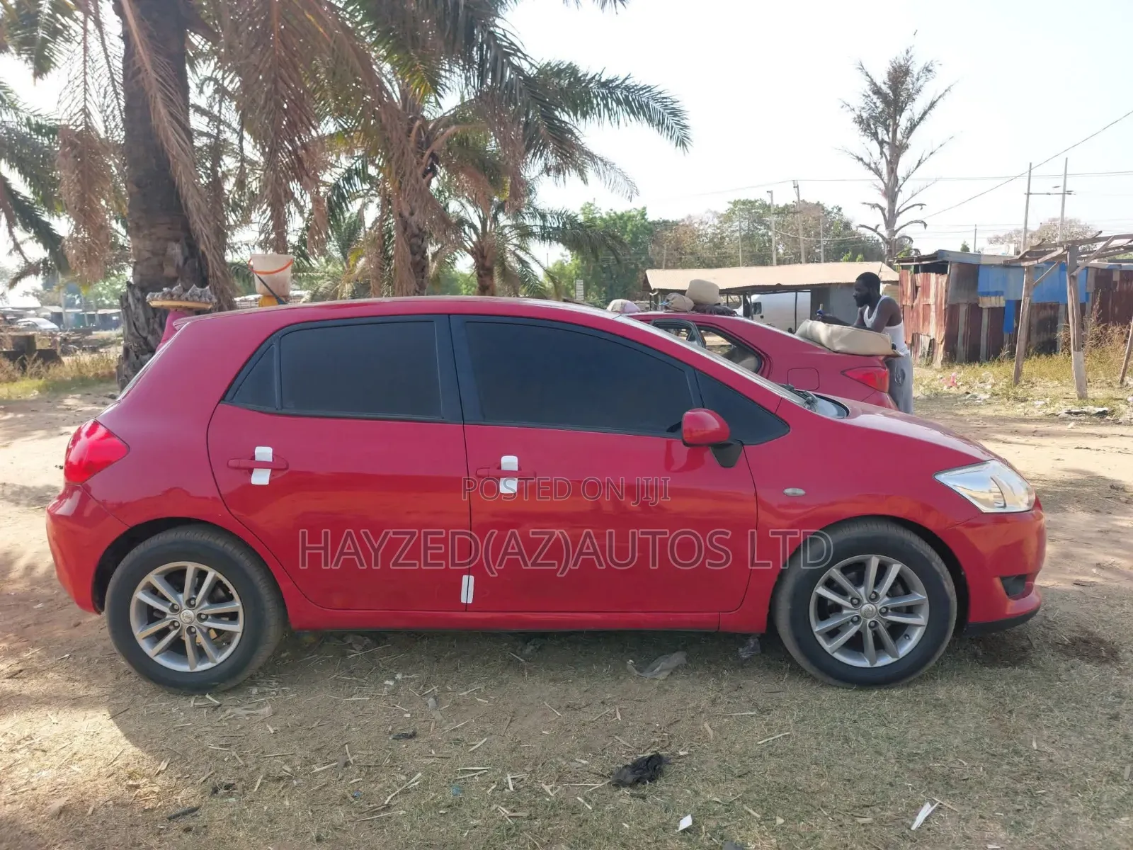 Toyota Auris 2011 Red