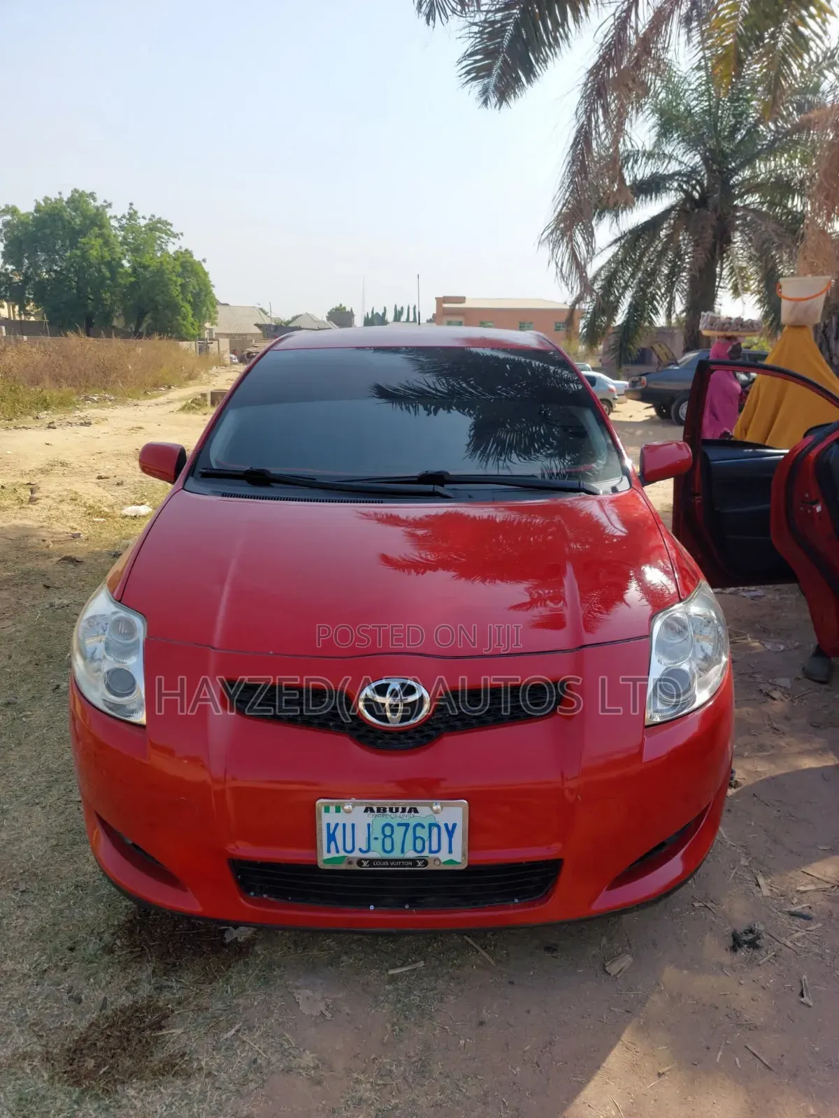 Toyota Auris 2011 Red