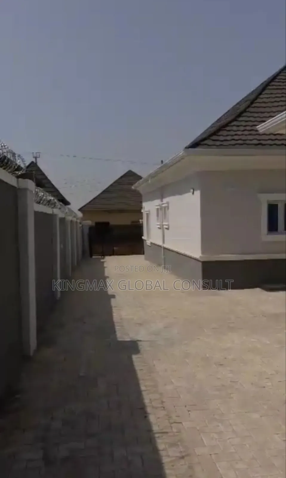 3bdrm Bungalow in Gwarinpa Abuja for sale