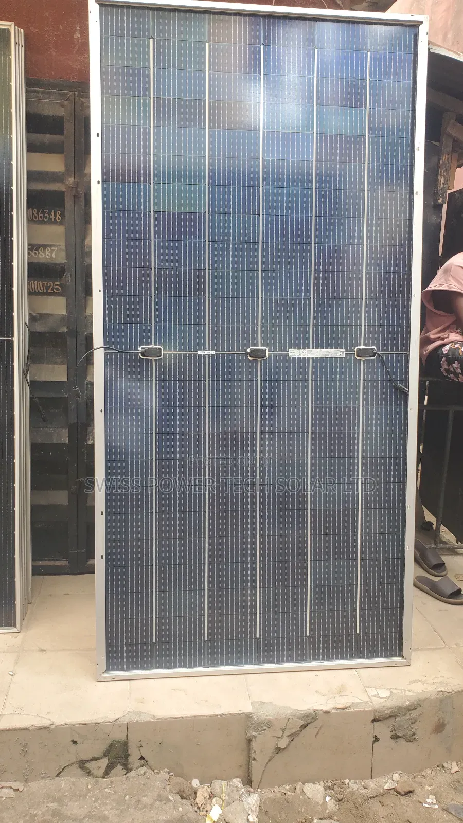 600w Jinko Bifacial Panels