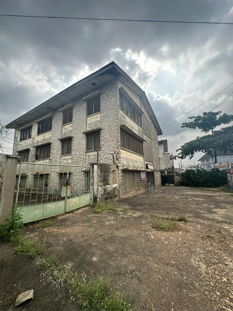 20bdrm House in Behind Ajimobimosque, Oke Ado for sale