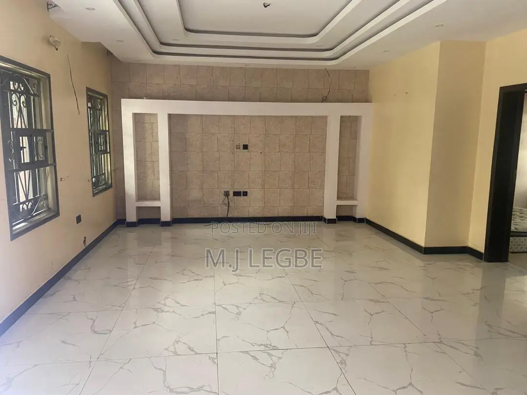 4bdrm Duplex in Walton Gate, Sangotedo for sale