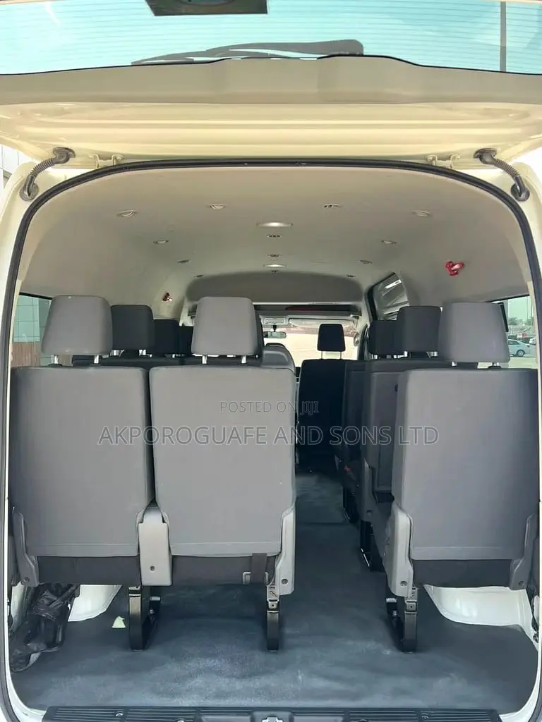 Toyota HiAce 2020 White