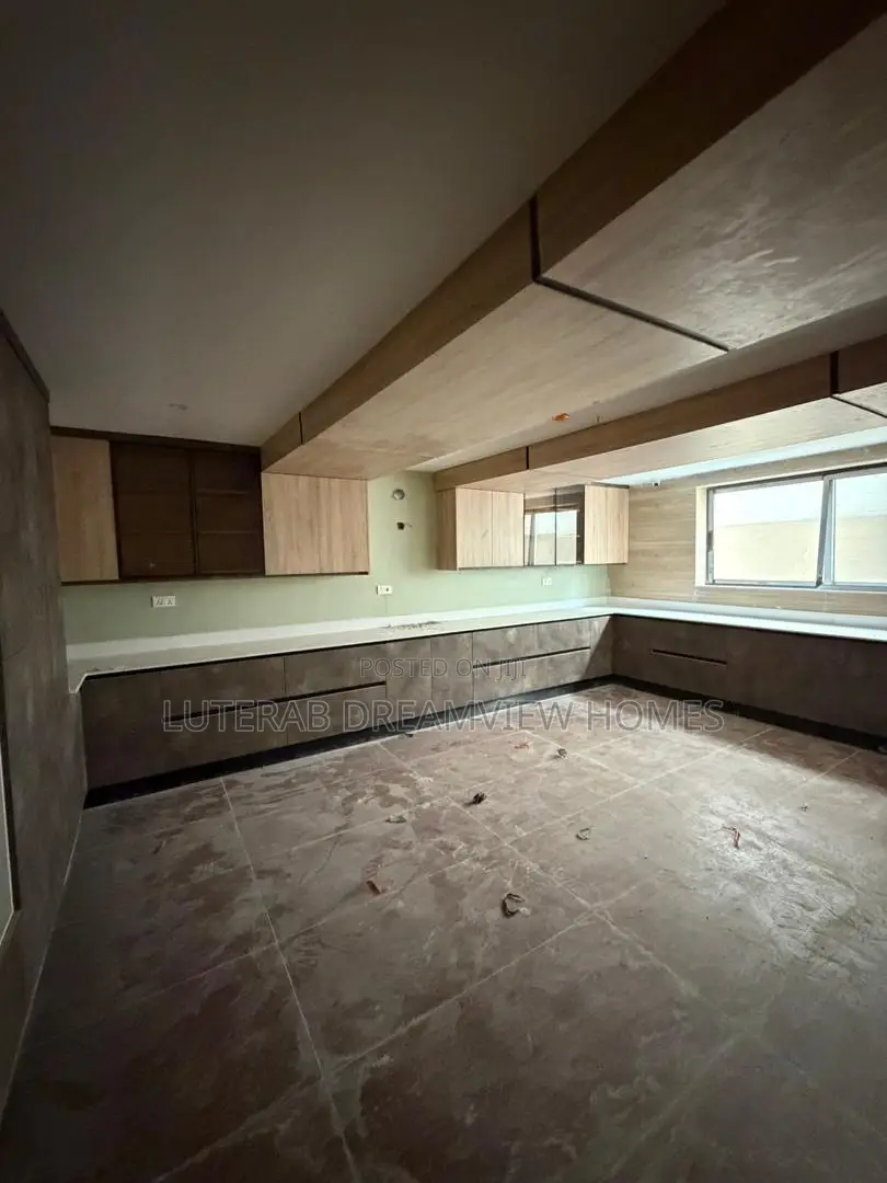 5bdrm Duplex in Katampe Extension for sale
