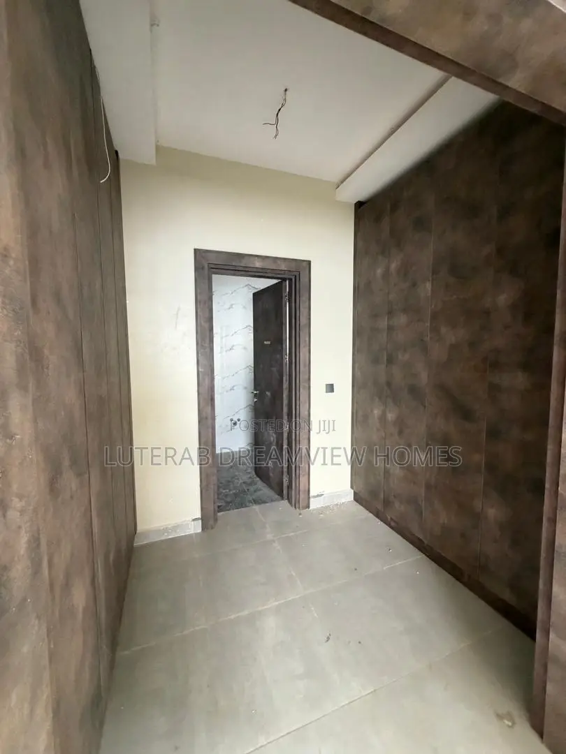 5bdrm Duplex in Katampe Extension for sale