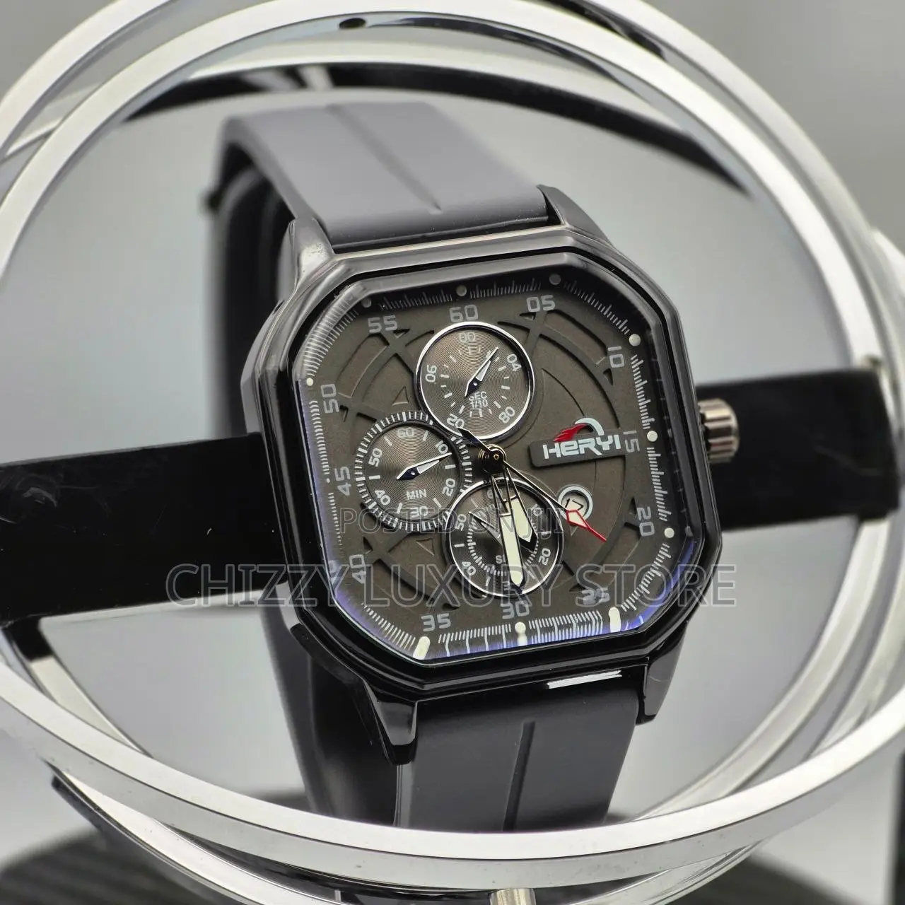 Heryi Quality Luxury Men Rubber Strap Wristwatch