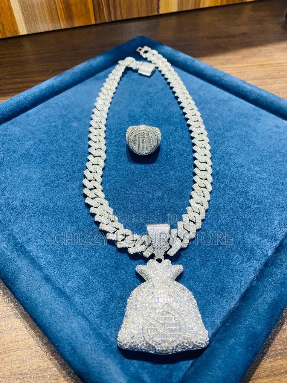 High Quality Luxury Men Chain