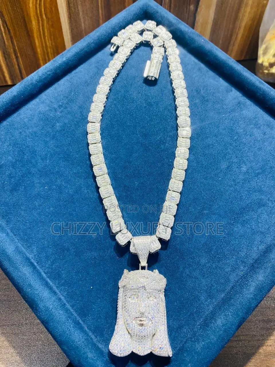 High Quality Luxury Men Chain