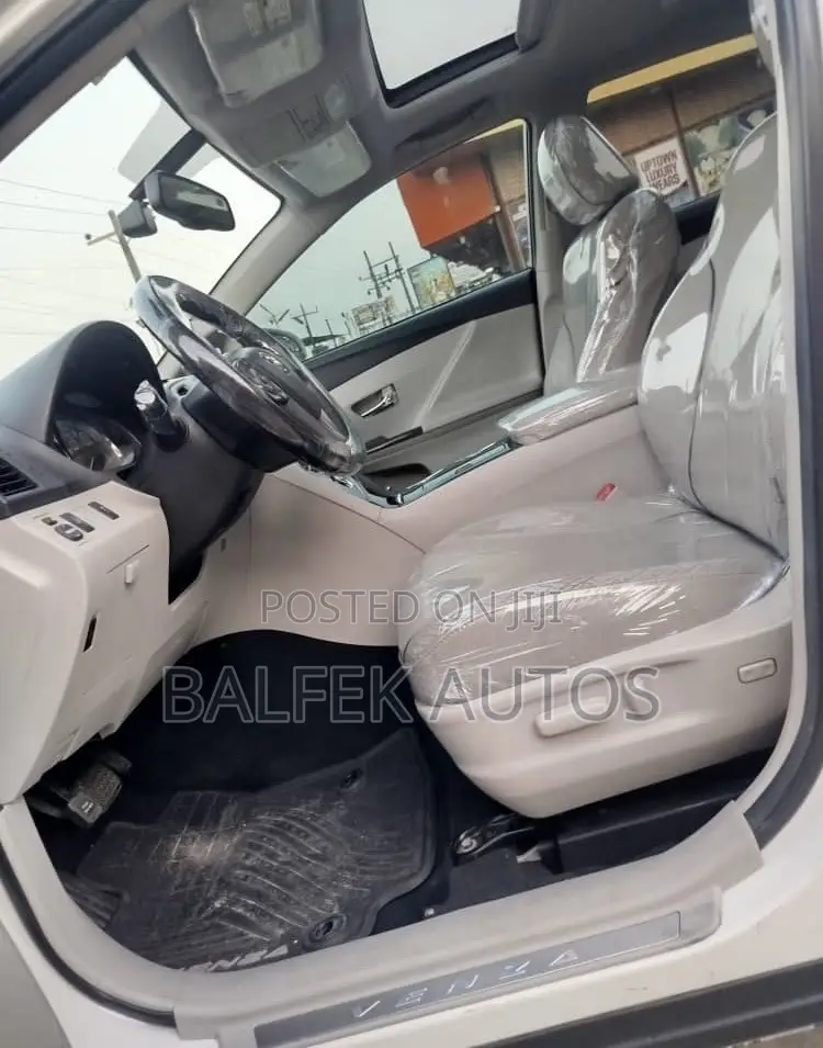 Toyota Venza 2013 White
