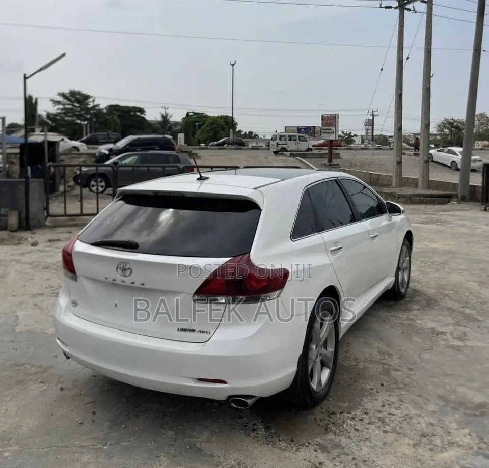 Toyota Venza 2013 White