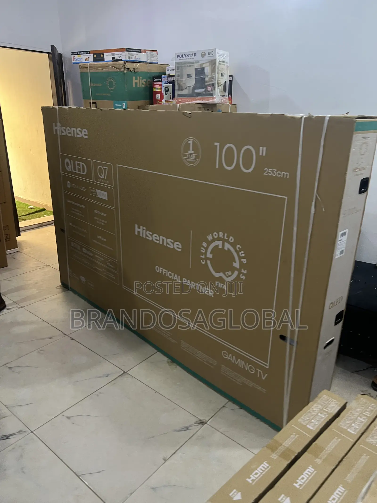 Hisense 100 Inches Smart Tv for Movies and Sports (100q7q)