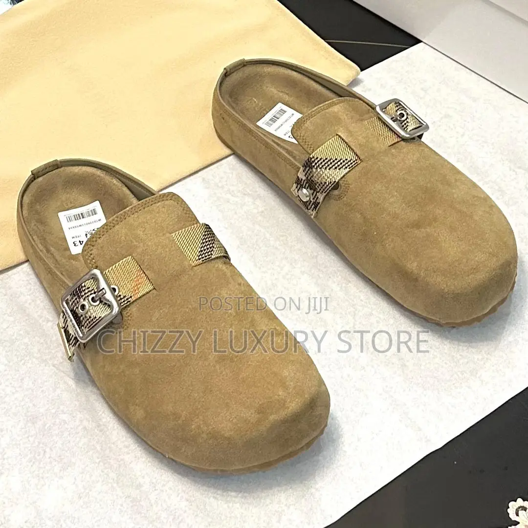 Burberry Quality Luxury Men Half Shoe