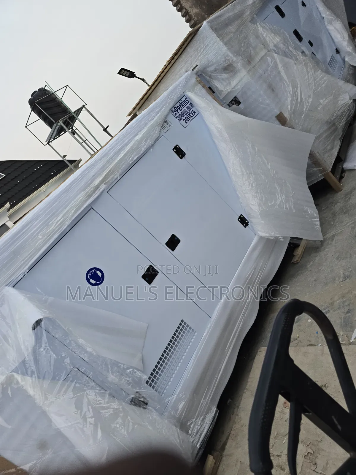 Brand New 200kva Perkins Diesel Soundproof Generator 2years Wty