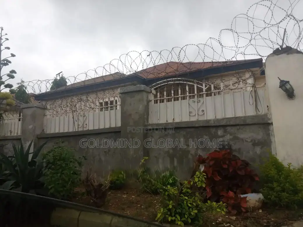 3bdrm Bungalow in Lugbe, FHA for sale