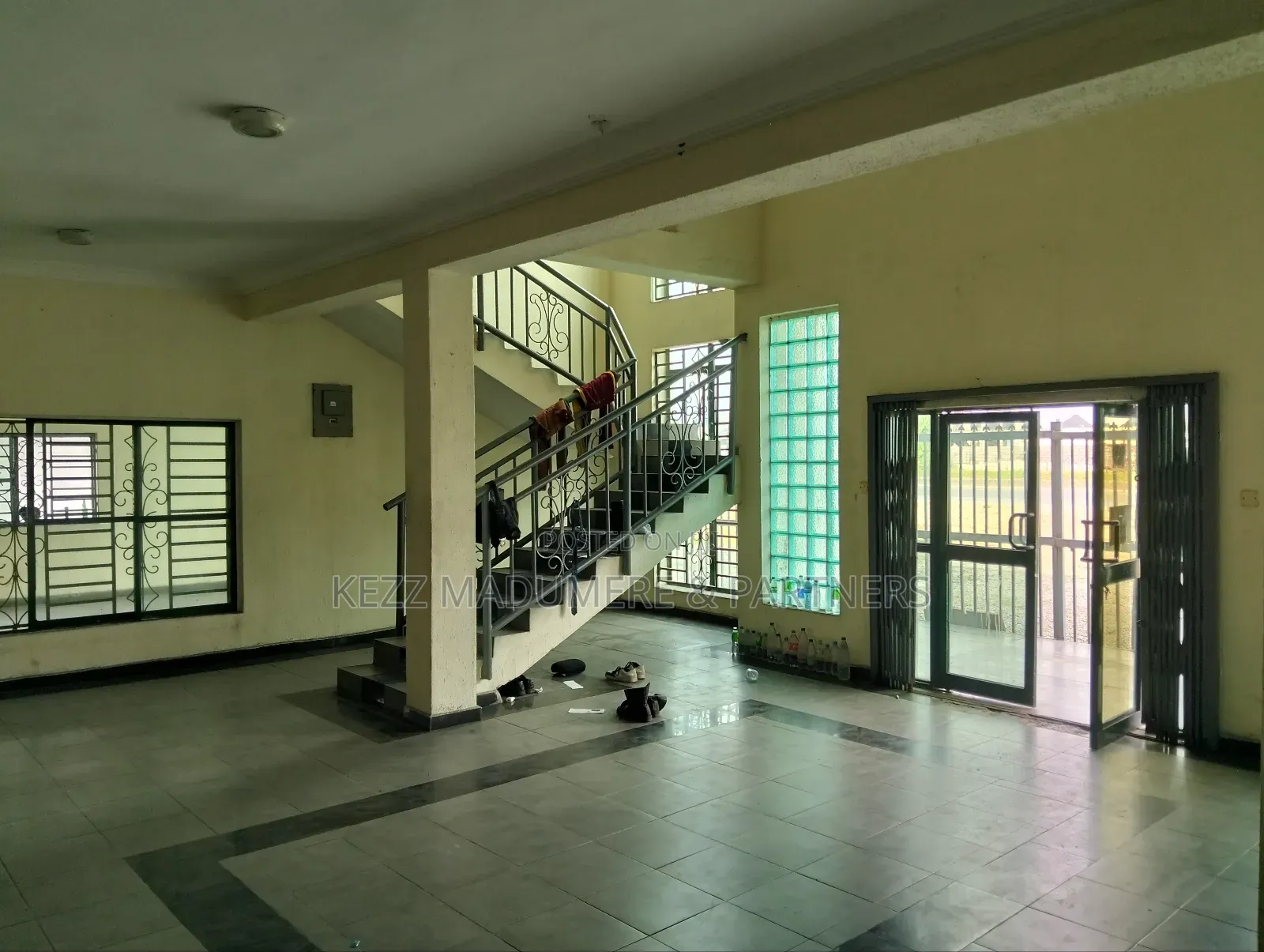To Let: A Storey Building With Mini Office Halls