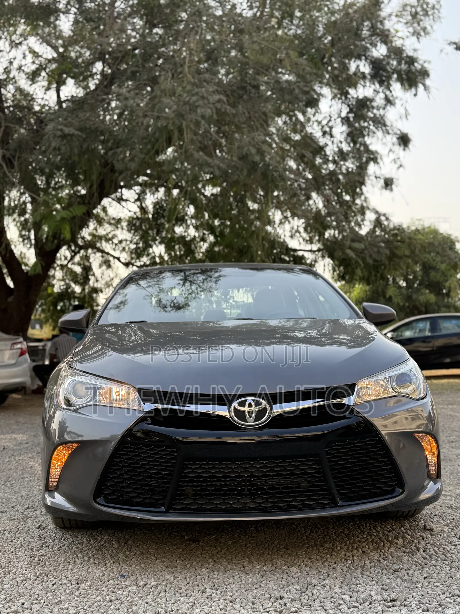 Toyota Camry SE 4dr Sedan (2.5L 4cyl 6A) 2015 Gray