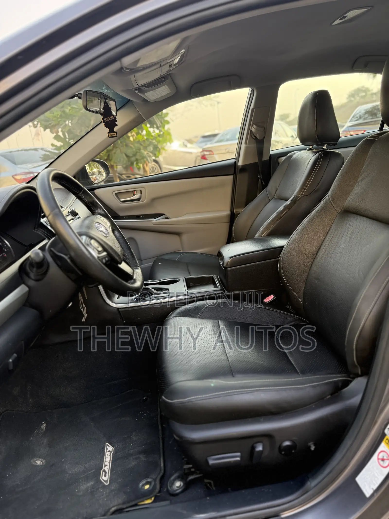 Toyota Camry SE 4dr Sedan (2.5L 4cyl 6A) 2015 Gray