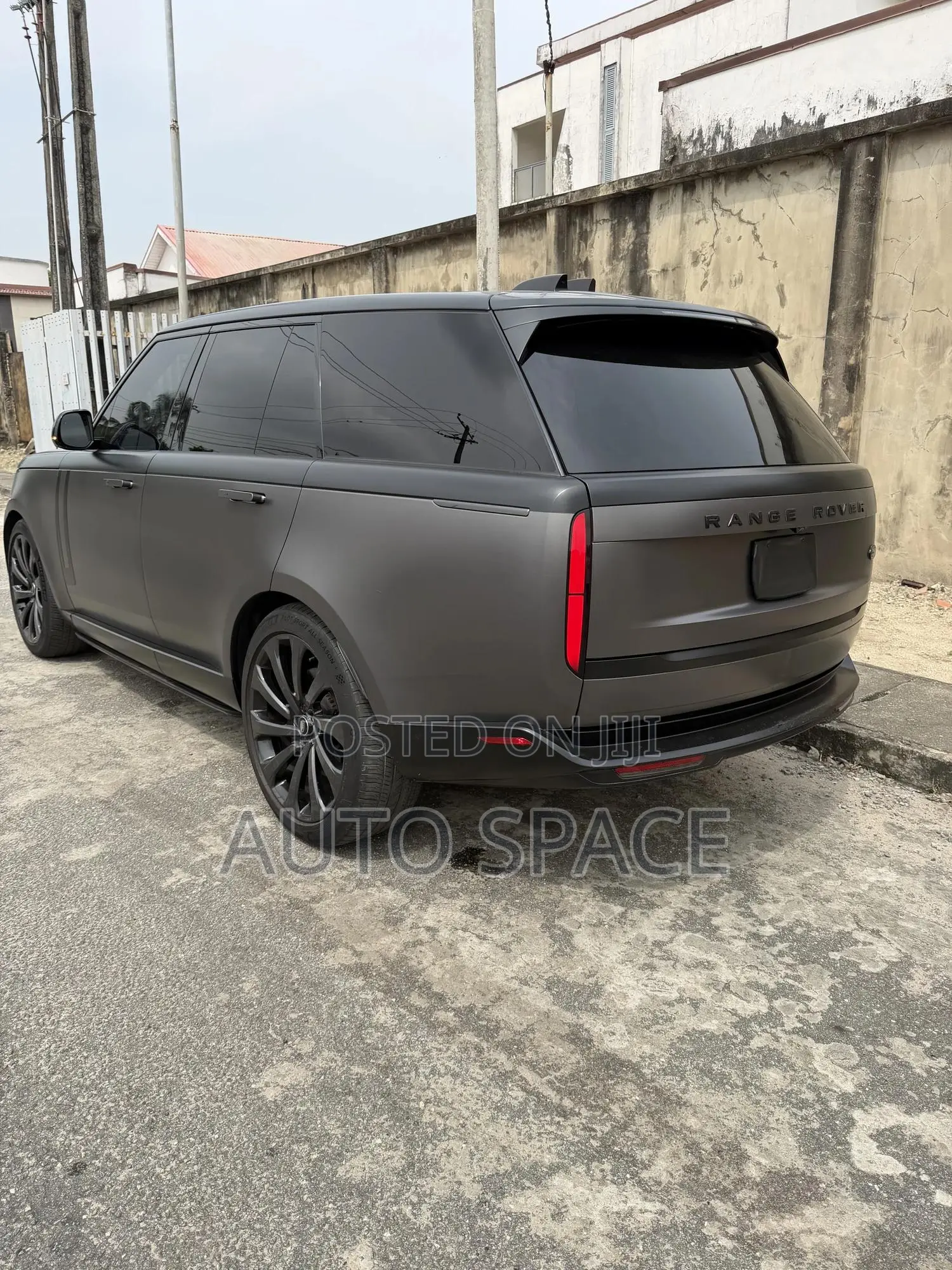 Land Rover Range Rover Vogue 2023 Black