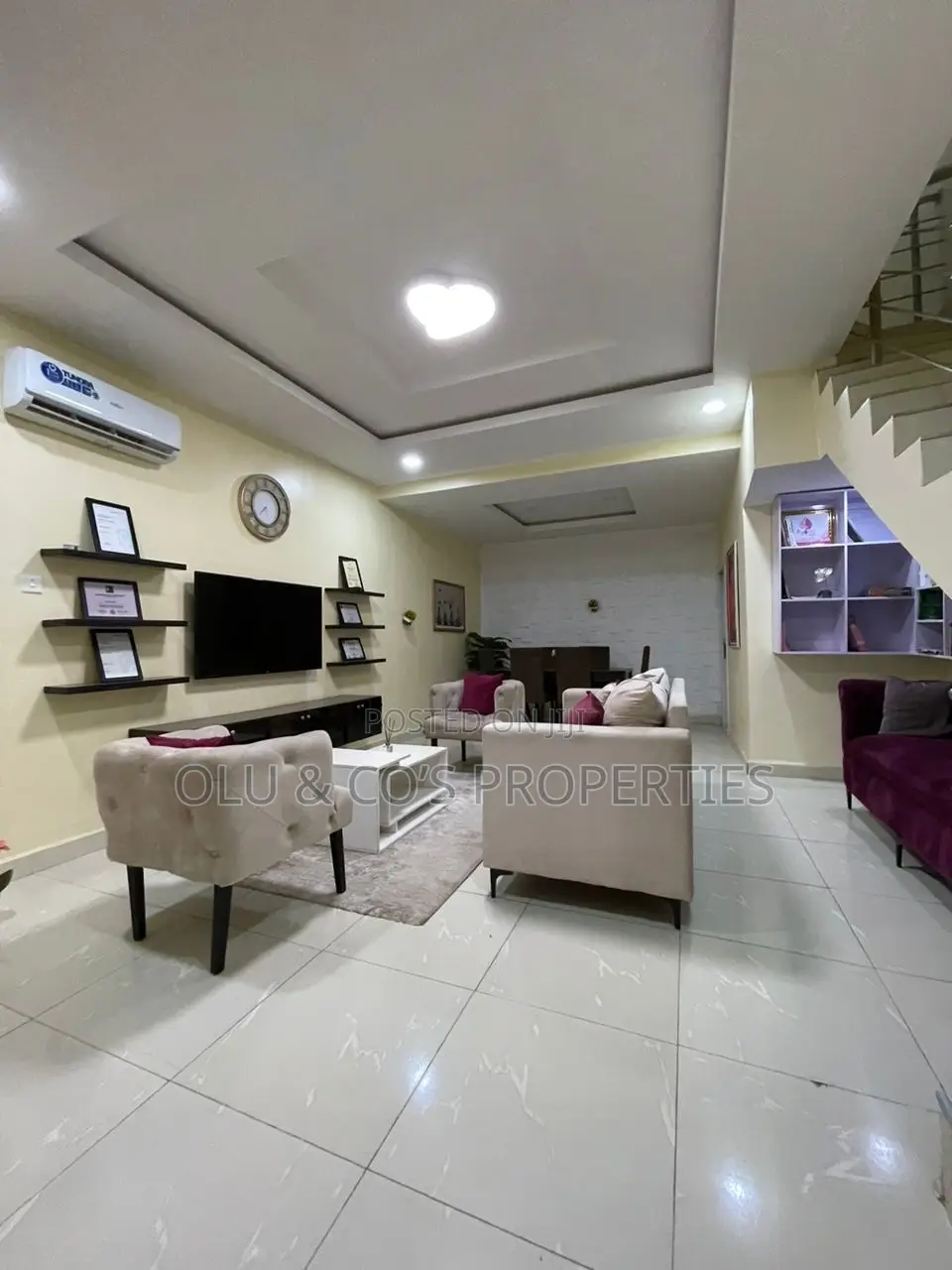 Furnished 3bdrm Townhouse / Terrace in Wuye for rent