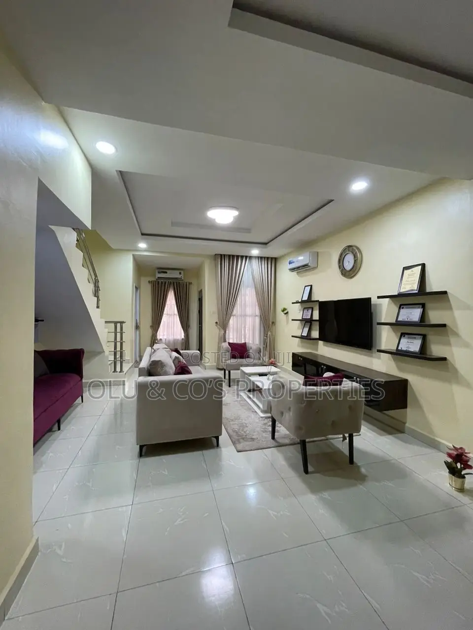 Furnished 3bdrm Townhouse / Terrace in Wuye for rent
