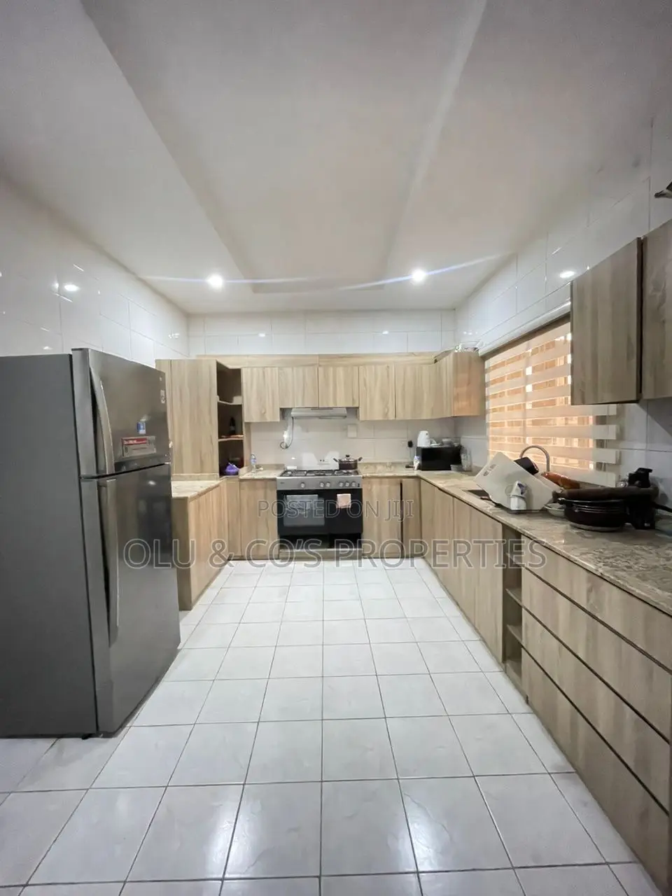 Furnished 3bdrm Townhouse / Terrace in Wuye for rent