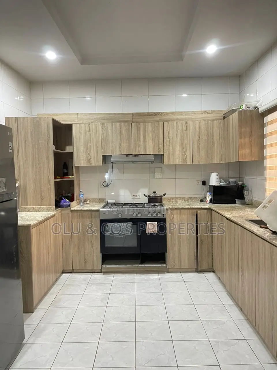 Furnished 3bdrm Townhouse / Terrace in Wuye for rent