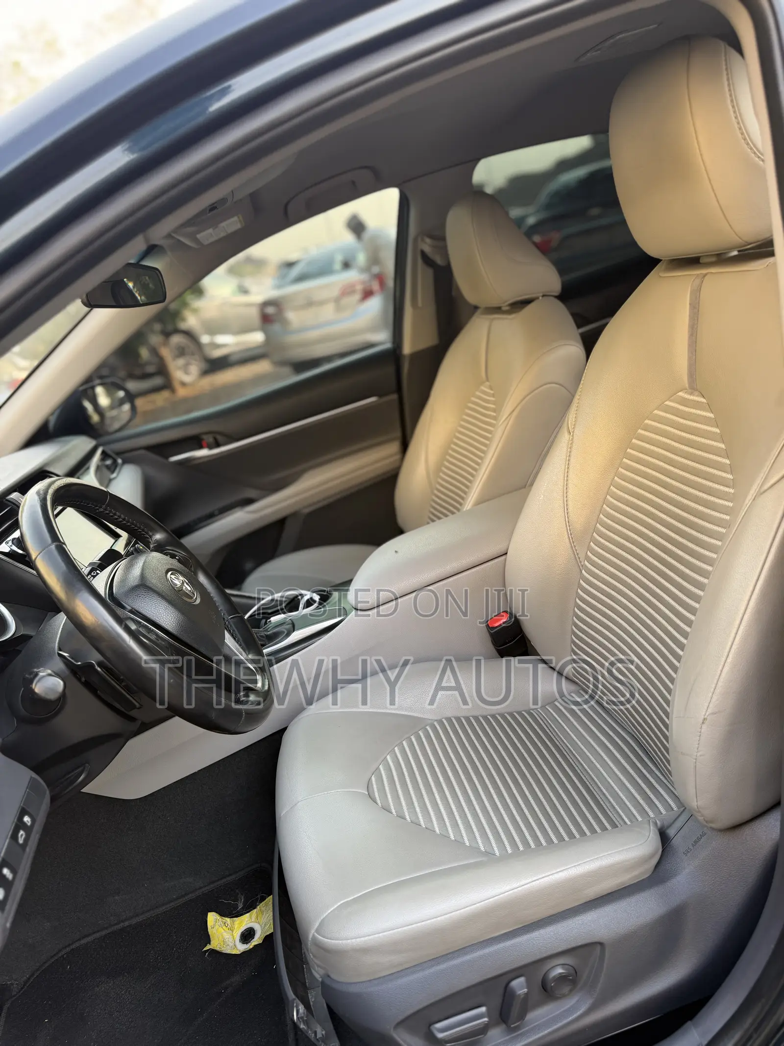 Toyota Camry SE FWD (2.5L 4cyl 8AM) 2018 Blue