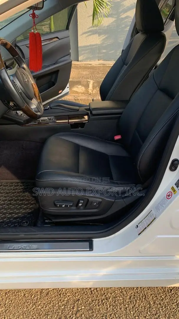 Lexus ES 350 FWD 2013 White
