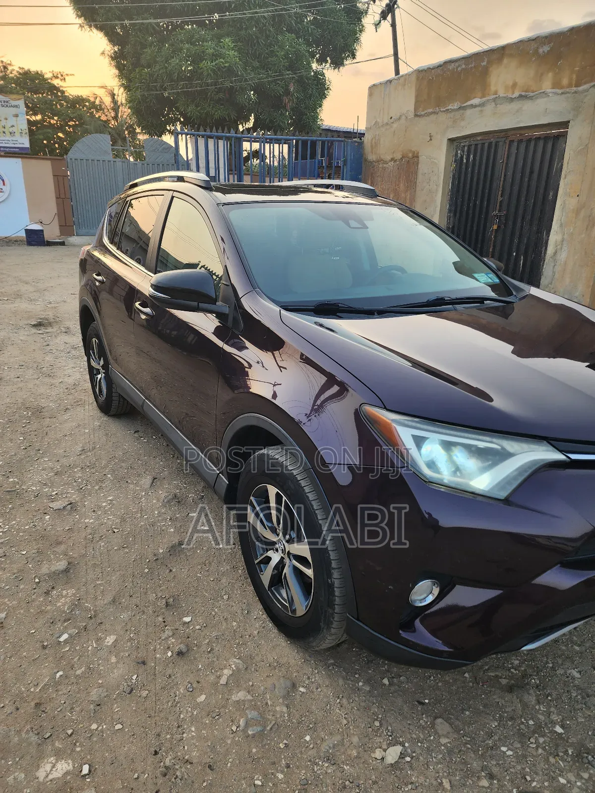 Toyota RAV4 2017 Burgundy