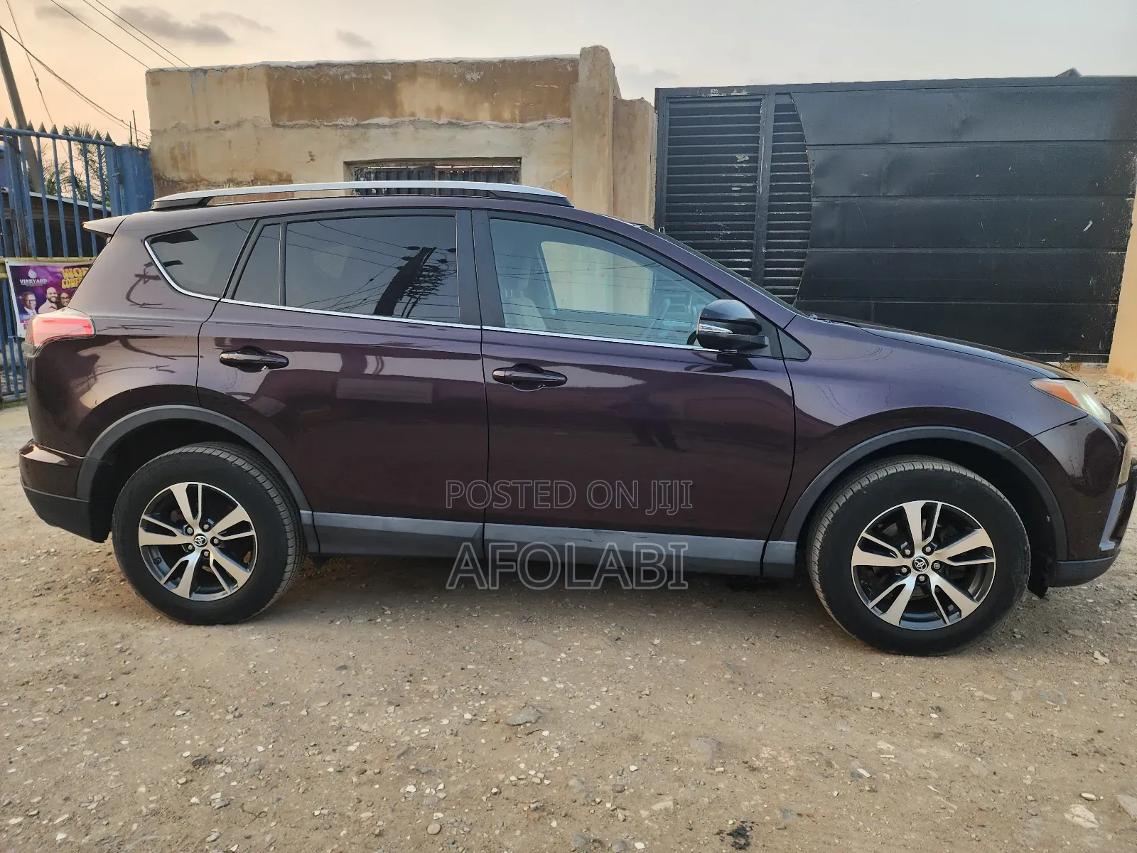 Toyota RAV4 2017 Burgundy