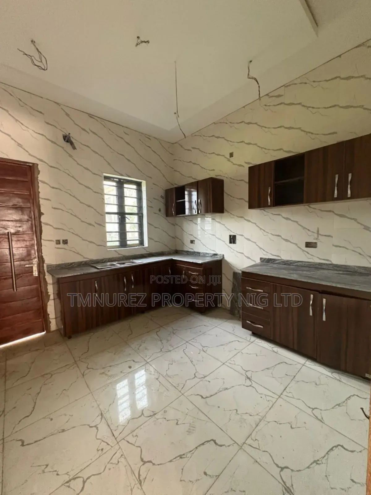 4bdrm Duplex in Conse, Ikota for rent