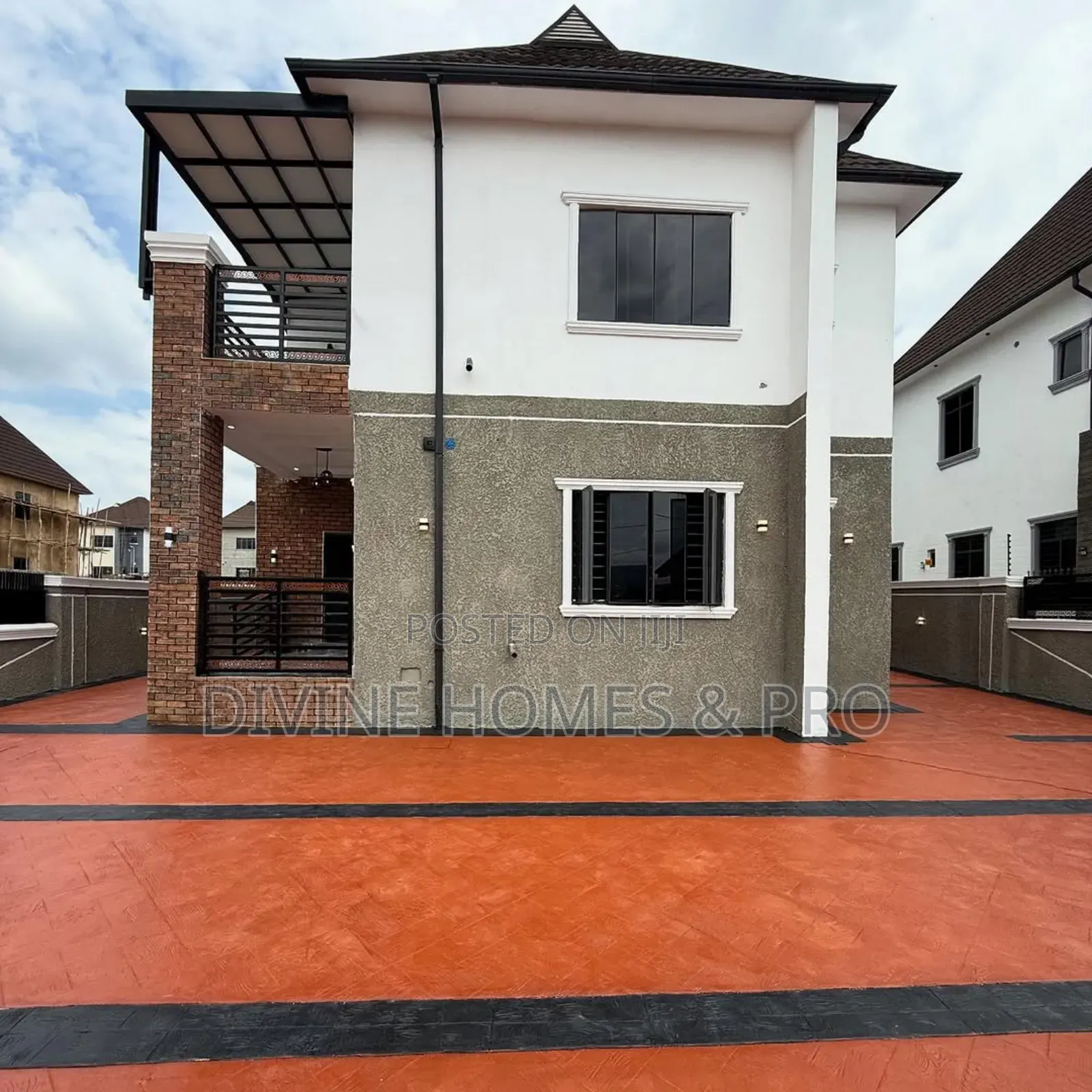4bdrm Duplex in Dantata Estate Fo1 for sale