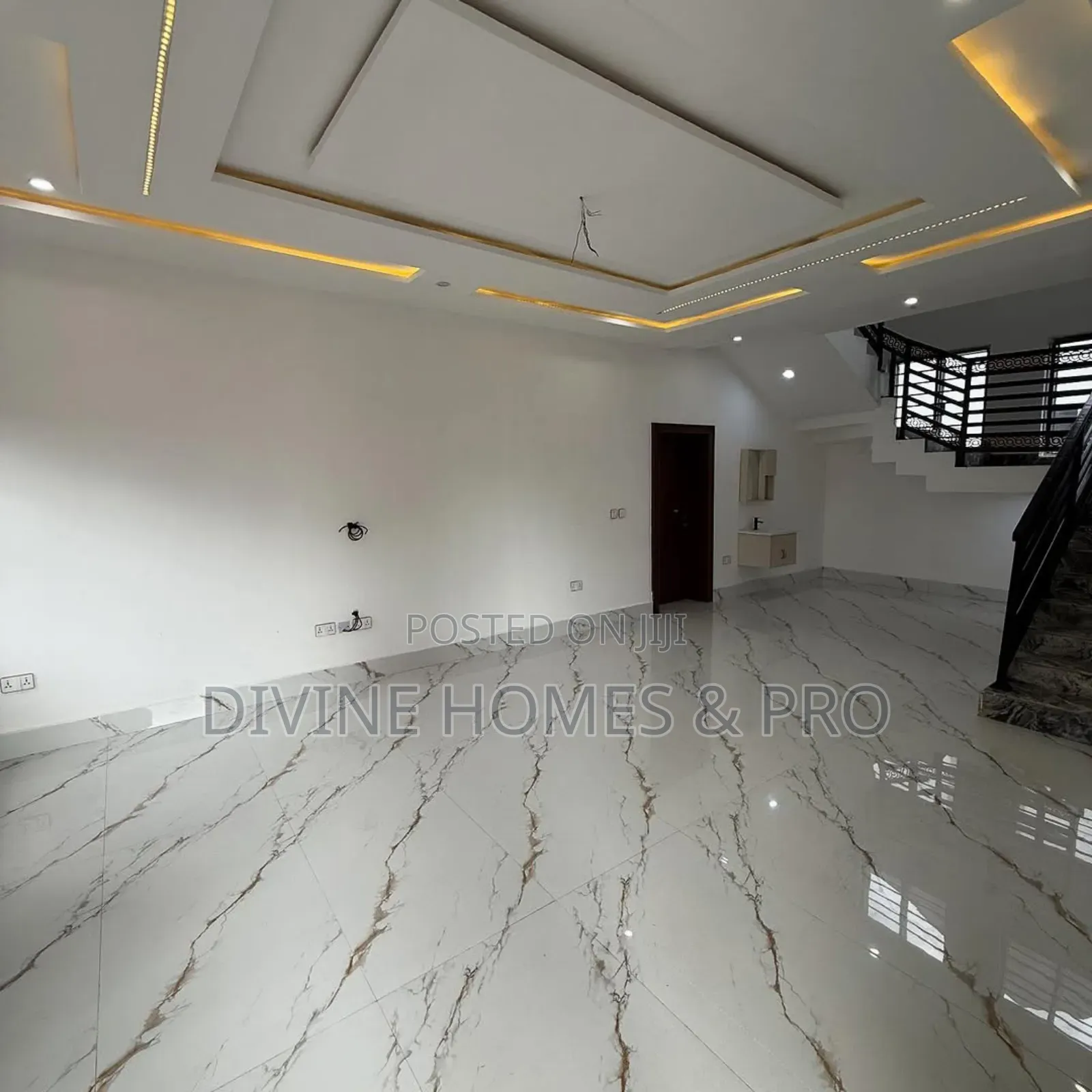 4bdrm Duplex in Dantata Estate Fo1 for sale