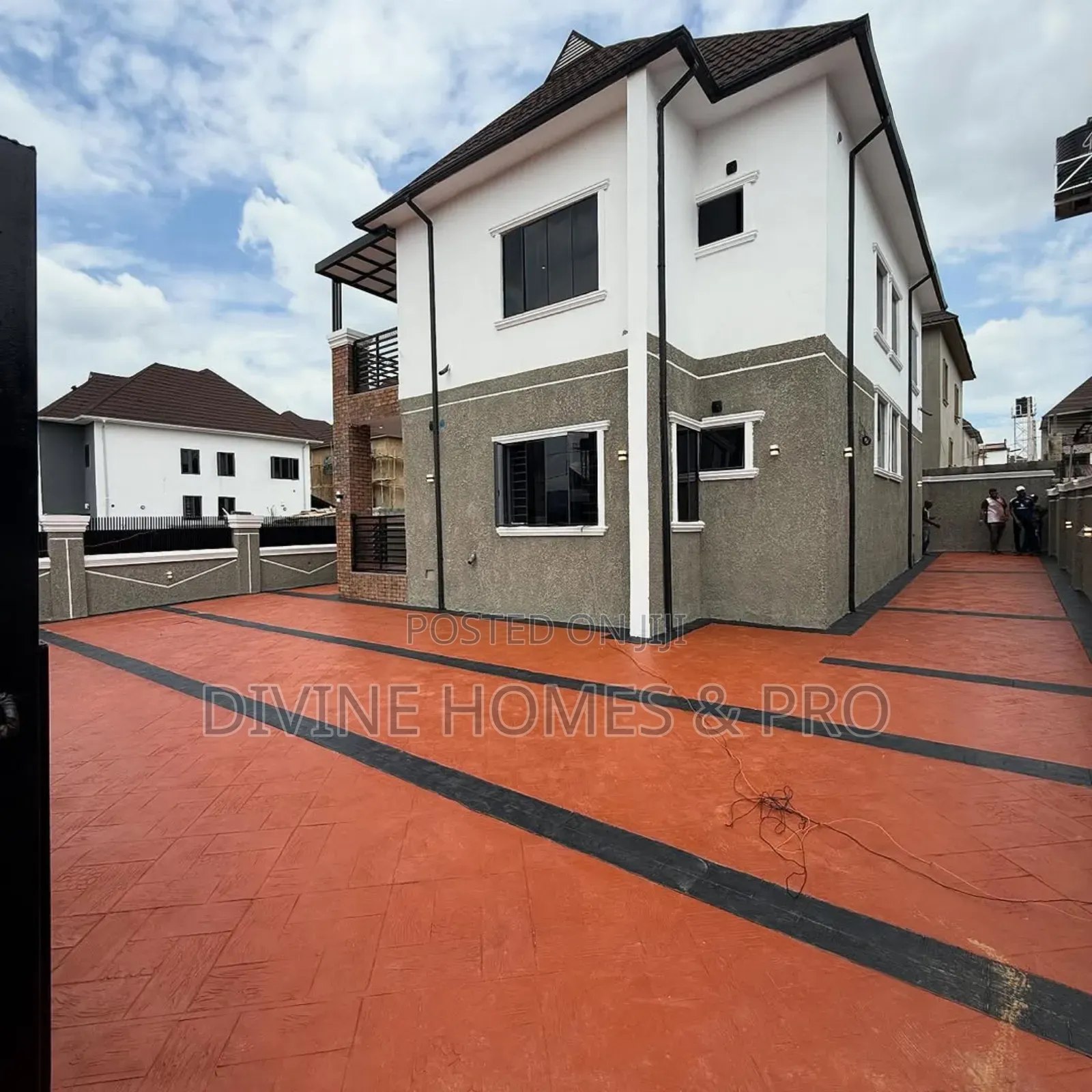 4bdrm Duplex in Dantata Estate Fo1 for sale