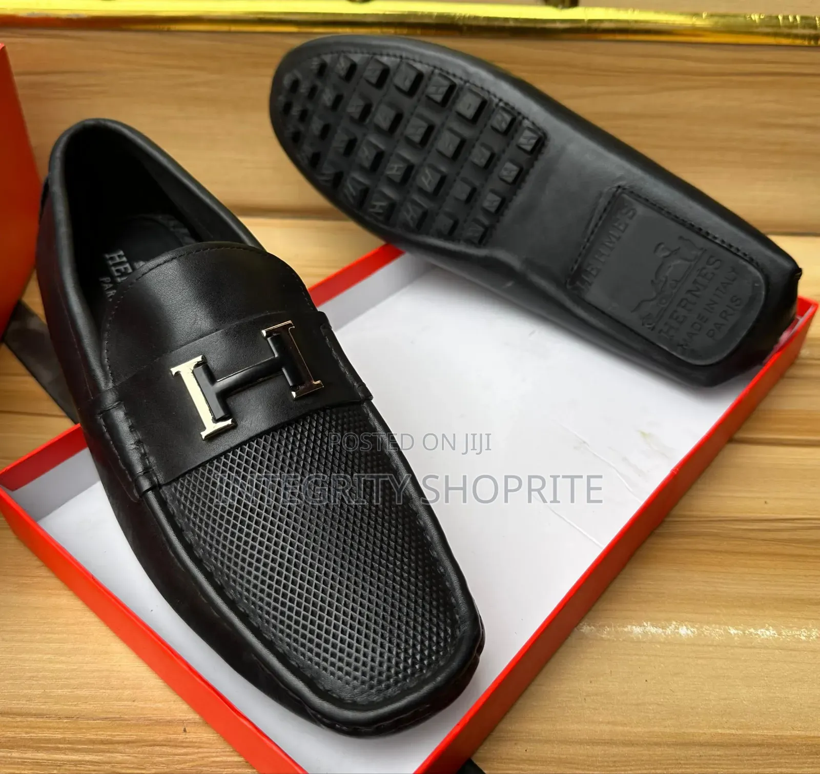 Quality Ferragamo Shoe
