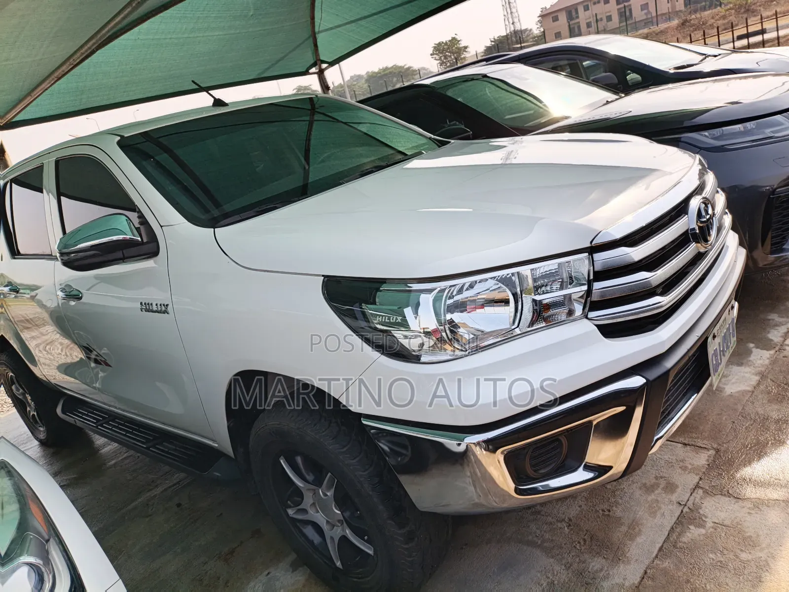 Toyota Hilux 2023 White