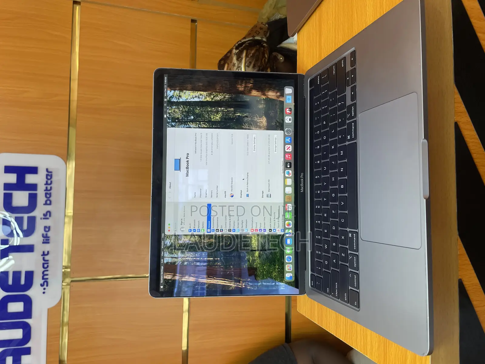 Laptop Apple MacBook Pro 2020 8GB Intel Core I5 SSD 256GB